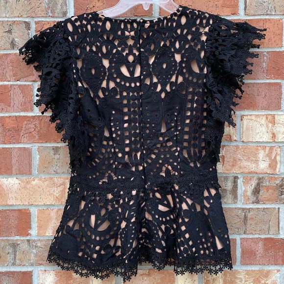Black Lace Top NWT Size Small Romantic Lined - Picture 2 of 15